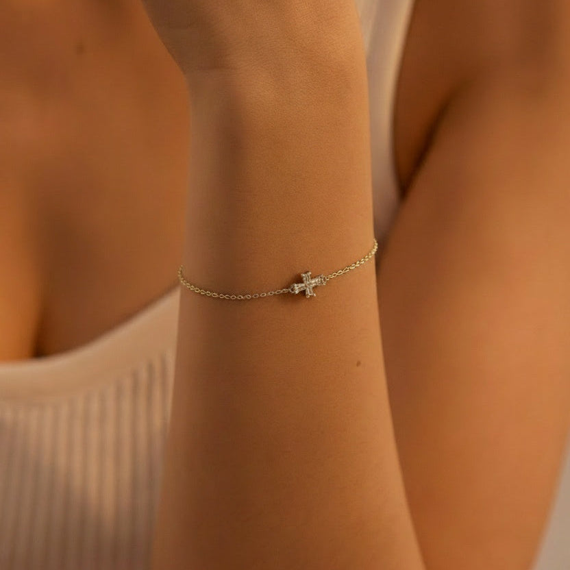 ETERNAL CROSS CHAIN BRACELET